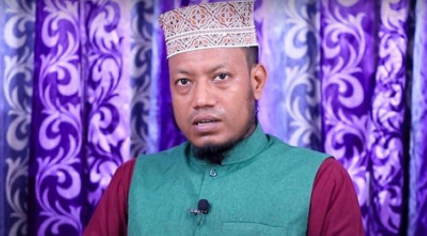 'বিতর্কিত' বক্তব্যের পর ক্ষমা চাইলেন আমির হামজা